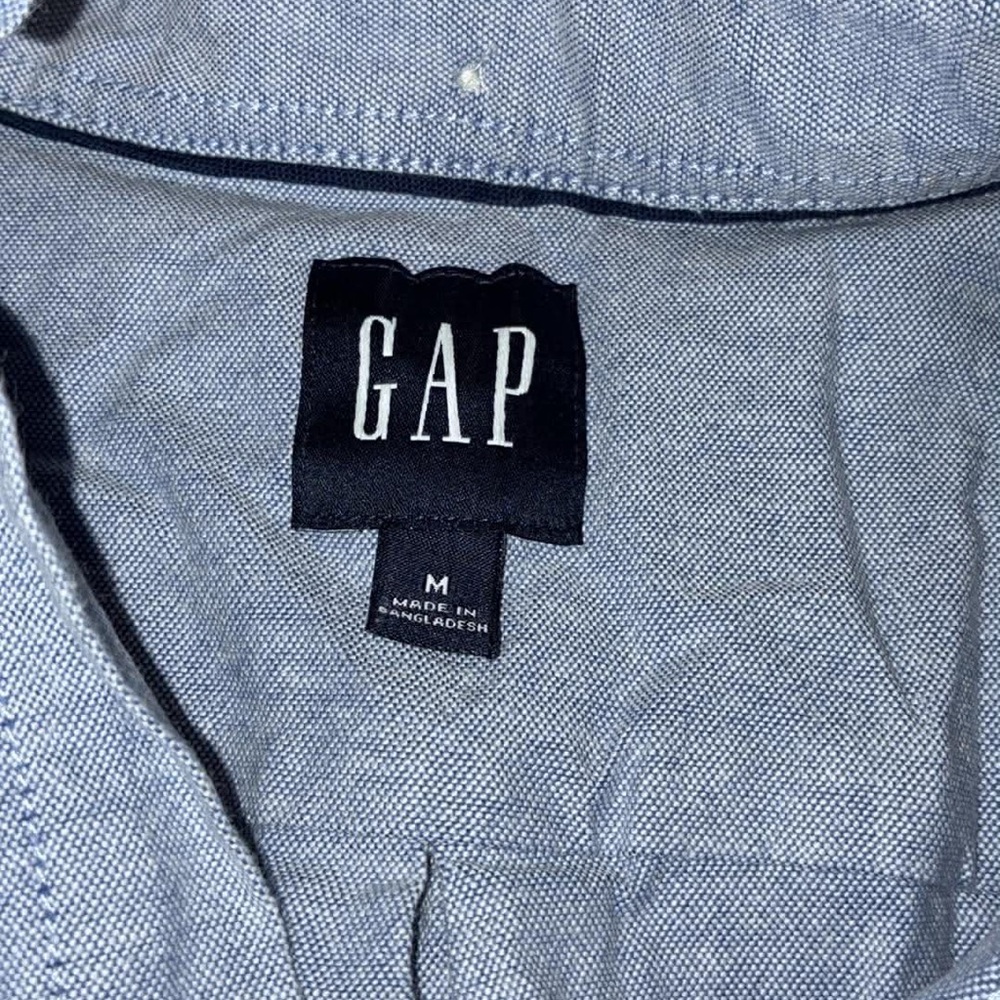 GAP Light Blue Button-Down Shirt - Picture 2 of 3